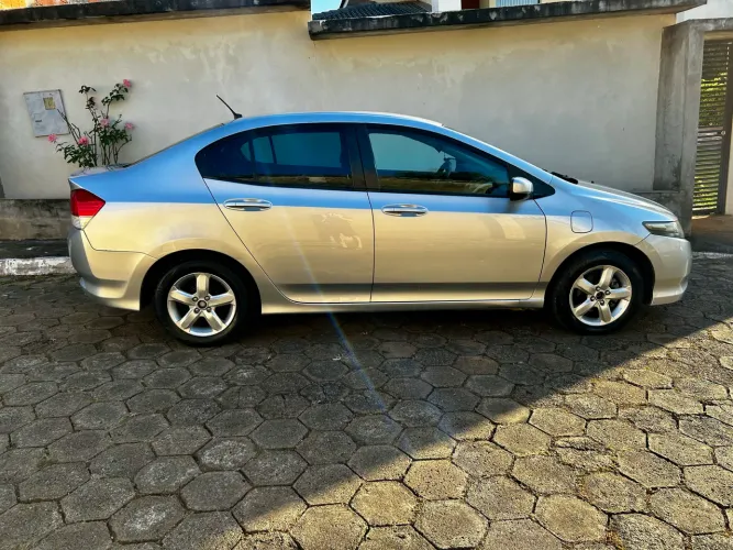 Honda City Sedan LX 1.5 Flex 16V 4P Aut. 2012