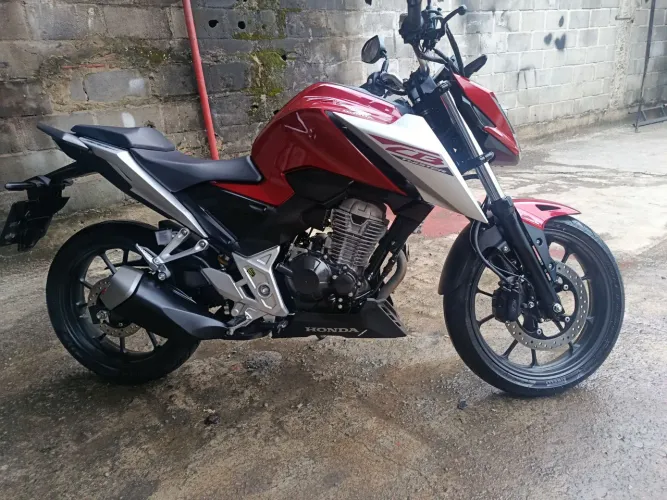 Cb Twister 300f 2026 impecável