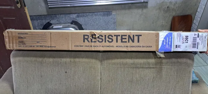 Vende se um Rack para teto Fiat uno Vivace, na caixa