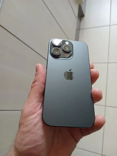 Vendo IPhone 16 Pro 216 gb