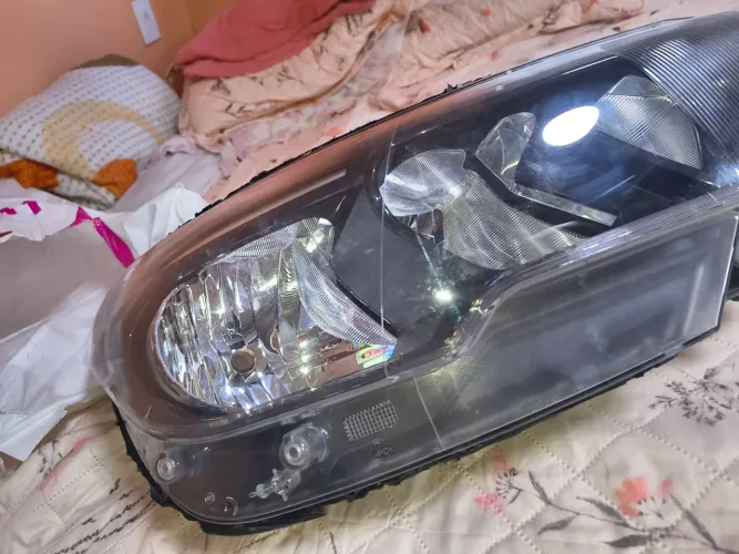 Vendo farol do Fiat argo 2023 top lado direito e tenho lanterna traseira do lado esquerdo