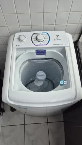 Lavadora de roupas Electrolux Essential Care 8,5kg (LES09)