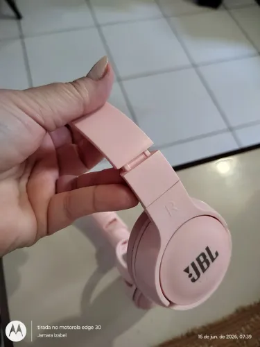 Fone de ouvido JBL Rosa