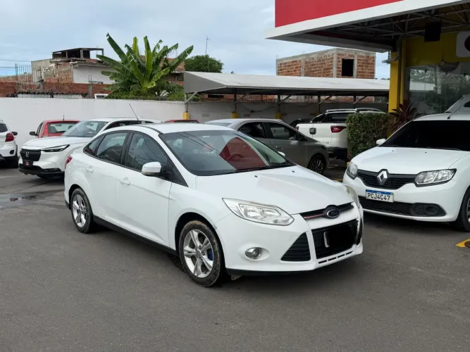 Ford Focus Sedan 1.6/1.6 Flex 8v/16v 4P Mec. 2014