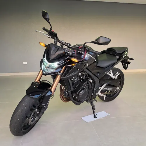 Cb500F Única Dona baixa km revisao concessionaria financiar e troca