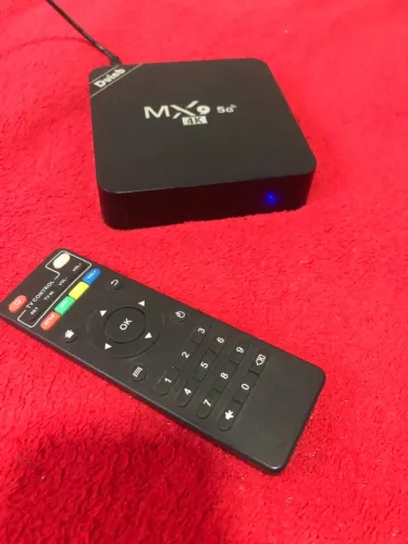 Adaptador e Conversor Smart Android 4K Ultra - Suporte 4K