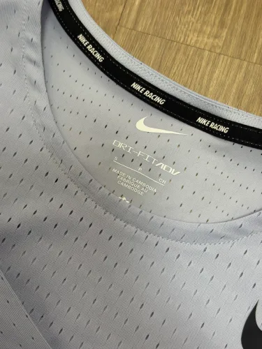 Nike aeroswift camisa