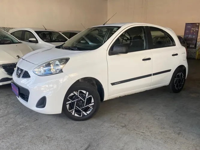 Nissan March 1.0 12V Flex 5P 2016