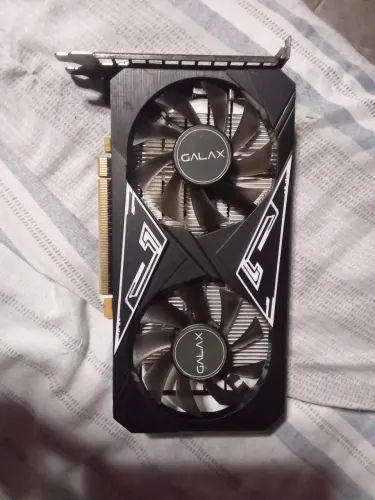 Placa de vídeo GTX 1650 GeForce com defeito