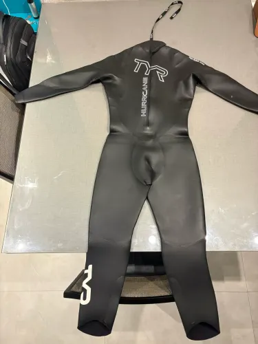 Roupa de Neoprene TYR Hurricane - Triathlon / Águas Abertas - Masculina L
