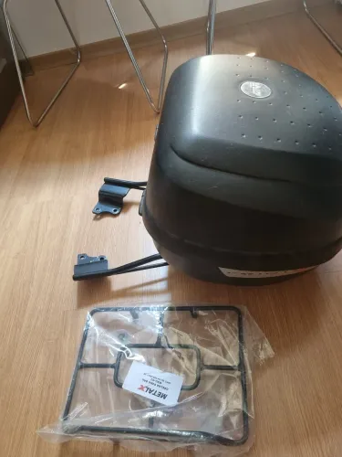 BAU GIVI 33LT + GRELHA P/ BAU + BAGAGEIRO PARA FAZER 150 /FACTOR