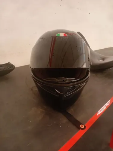 Capacete agv p1 ótimo para quem busca segurança e qualidade
