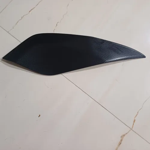Tampa lateral do tanque da XJ6N 