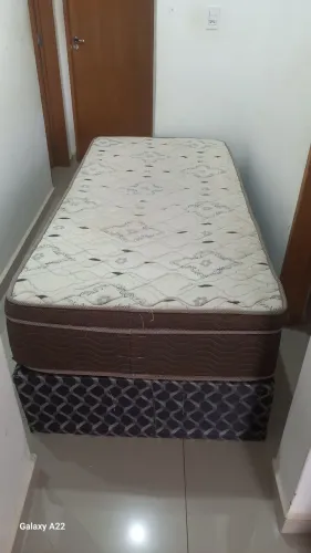 Cama box com colchão