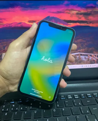 iPhone XR 64 GB