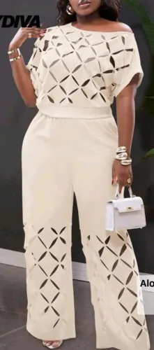 Conjunto Leve com Ombro à Mostra e Bordado, cor damasco