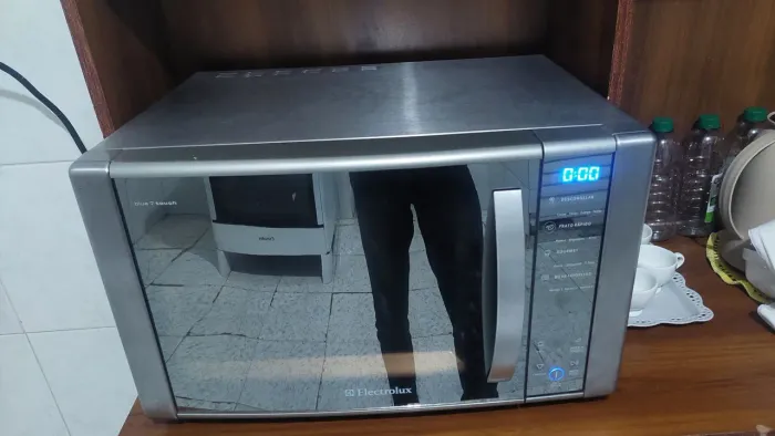 Micro-ondas Semi Novo