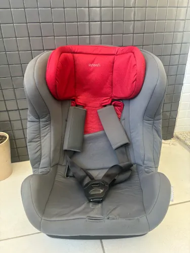 Cadeirinha infantil