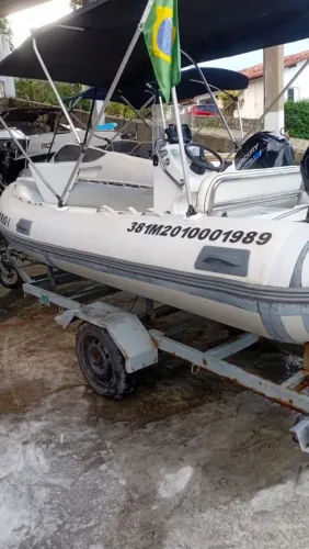 Vendo ou troco por veículo ou barco tipo golfinho 