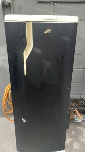Geladeira envelopada