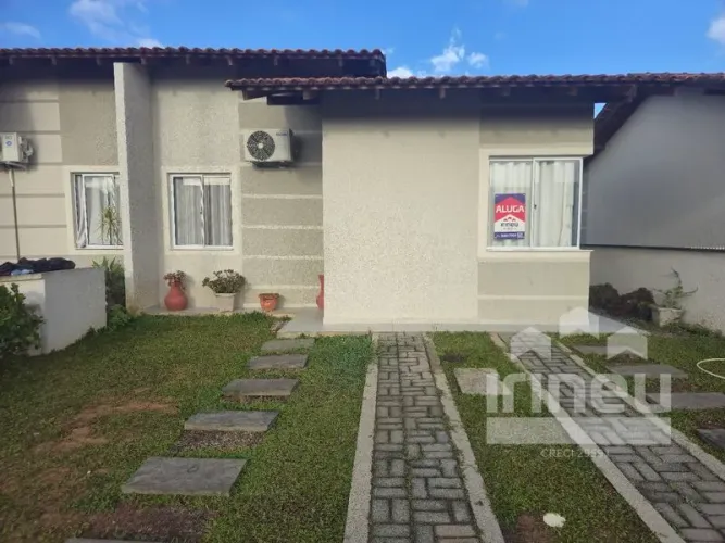 CASA RESIDENCIAL ARAQUARI - SC