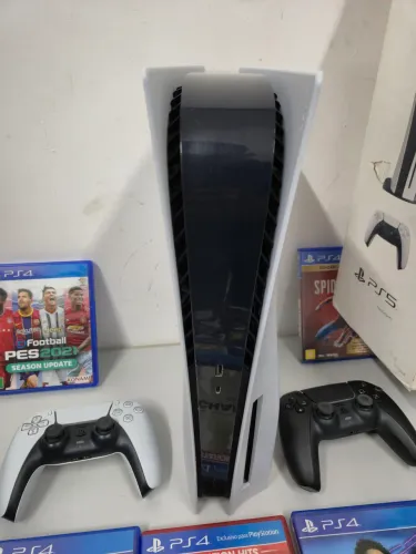 PlayStation 5 na caixa! 2 controles 8 jogos