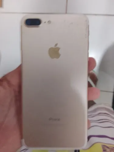 Vendo Phone 7 plus bateria tá trincado a tela mas funciona