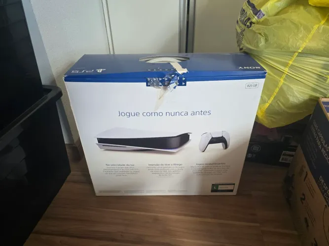 Caixa vazia para Playstation 5 completa.