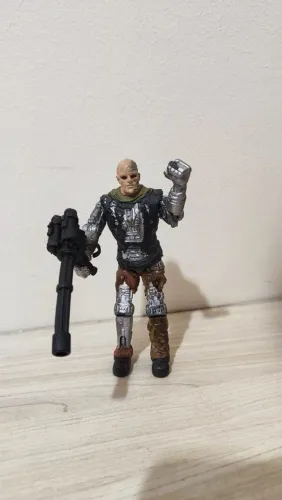 Boneco Robô Exterminador do Futuro T600