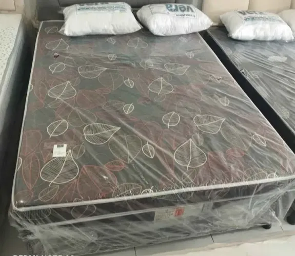 Cama box de casal conjugada