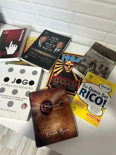 Lote com 9 Livros - Negócios, Tecnologia, História e Literatura