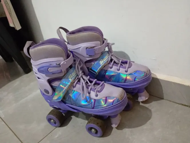 Vendo patins roxo squad feminino 36-39 com ajuste de tamanho