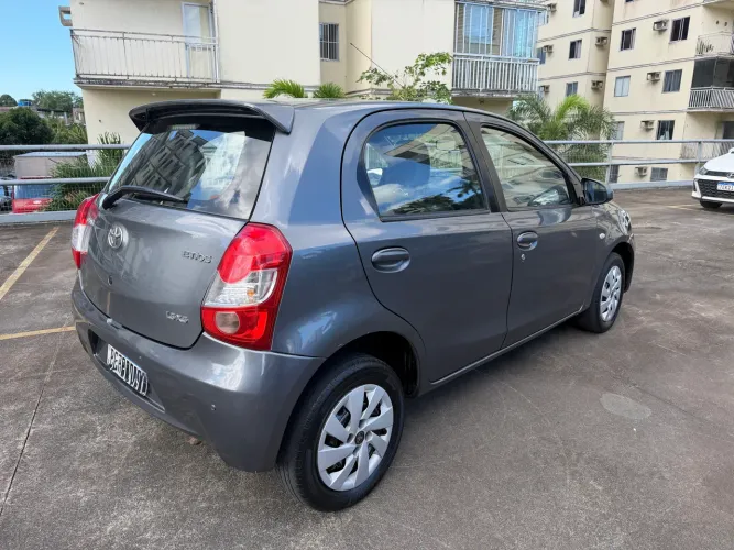 Toyota Etios XS 1.5 Flex 16V 5P Mec. 2015