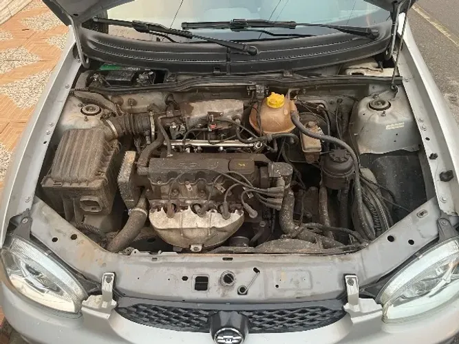 Chevrolet Corsa Sedan Super Milenium 1.0 MPFI 16V 2002