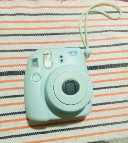 Vendo camera instax mini 8