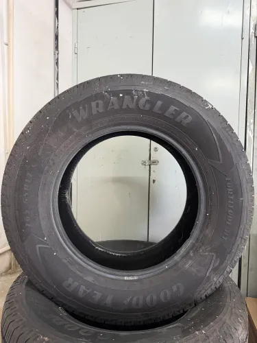 Pneus Goodyear Wrangler 265/65 R17