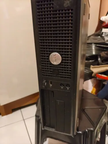 Vende-se Pc Del. 300 reais