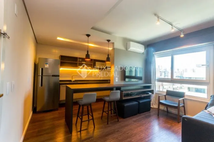 Apartamento mobiliado para aluguel em Porto Alegre