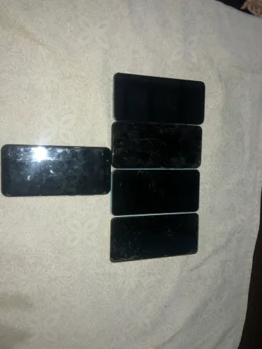 Vendo celulares para tirar peças ou conserto