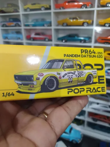Miniatura Pop Race 1:64 Datsun 620