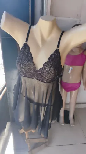 MANEQUINS E VESTUÁRIO 
