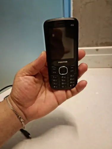 Celular sem defeito