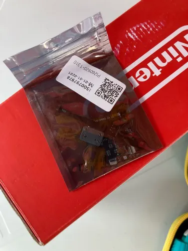 Nintendo Switch Lite não desbloqueado, mas com chip de desbloqueio 