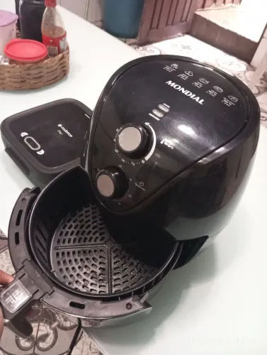 Sanduicheira e Air fryer 