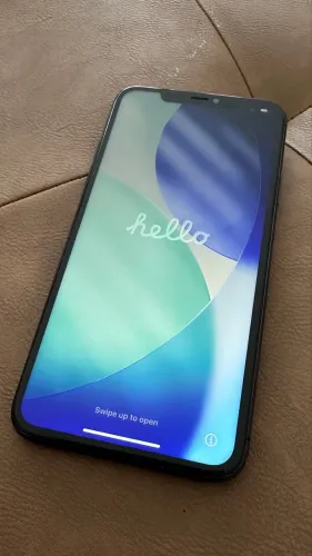 Apple iPhone 11 Pro Max 64GB Excelente Estado