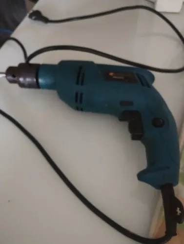 Vende uma furadeira kykasakl