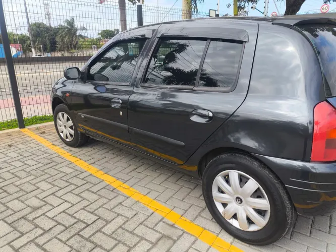 Renault Clio Rn/alize/expr./1.0 Hi-power 16V 5P 2003