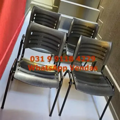 Cadeiras Polipropileno Cor Preta Novas Frete Gratis para BH