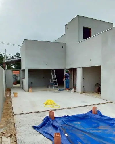 Pedreiro carpinteiro gesseiro empreiteiro pintor telhadista executamos serviços em geral 