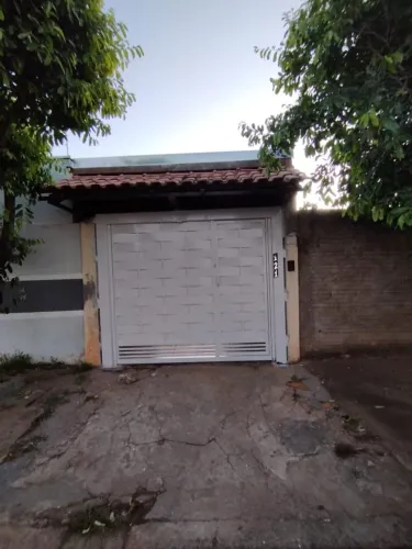 Casa para Venda em Regente Feijó, Jd. Santa Rita, 3 dormitórios, 2 banheiros, 2 vagas